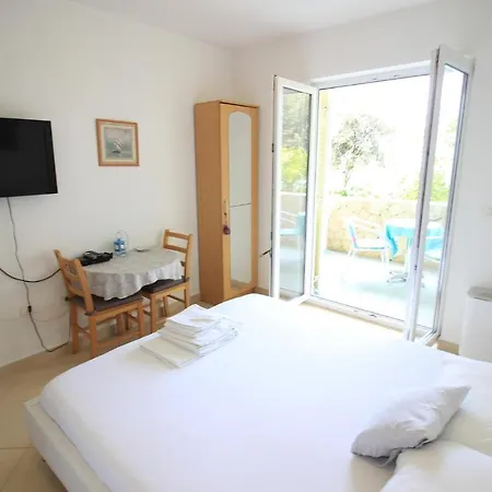 Stunning In With Wifi Apartment