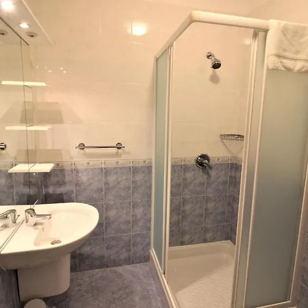 Stunning In With Wifi Apartment